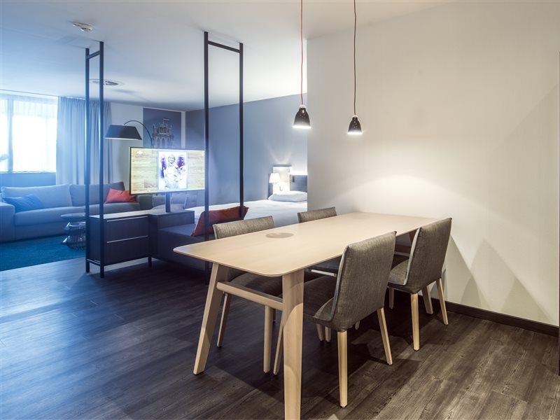 Postillion Hotel ดอร์เดรคท์ ภายนอก รูปภาพ