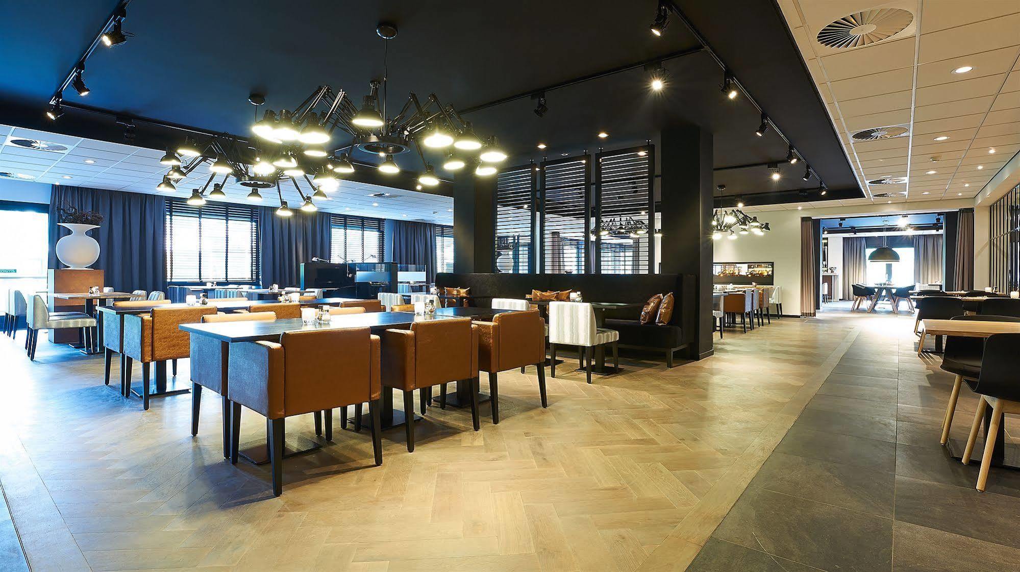 Postillion Hotel ดอร์เดรคท์ ภายนอก รูปภาพ